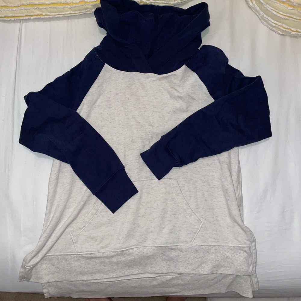 Old Navy Sweatshirt
